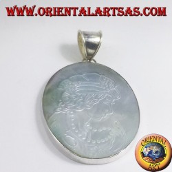 colgante de plata, camafeo de madreperla