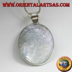 colgante de plata, camafeo de madreperla