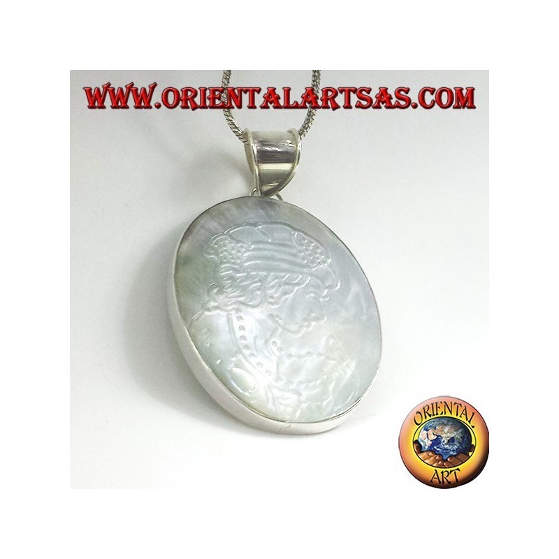 colgante de plata, camafeo de madreperla