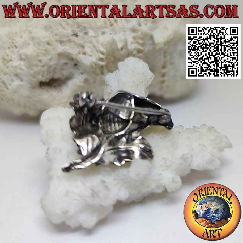 Broche en argent, visage d'aigle de profil avec fleur sur le cou