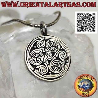 Silver pendant, Celtic medallion with a series of triskell knots / triskelions in bas-relief