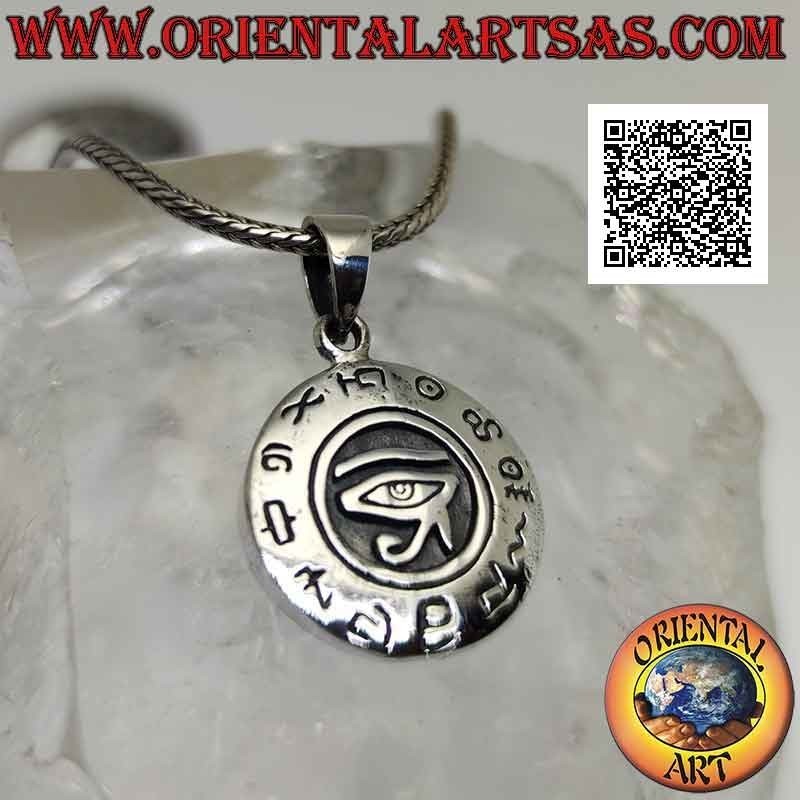 Ciondolo in argento, medaglia tonda con occhio di Ra / Horus in bassorilievo contornato da geroglifici (19 mm Ø)