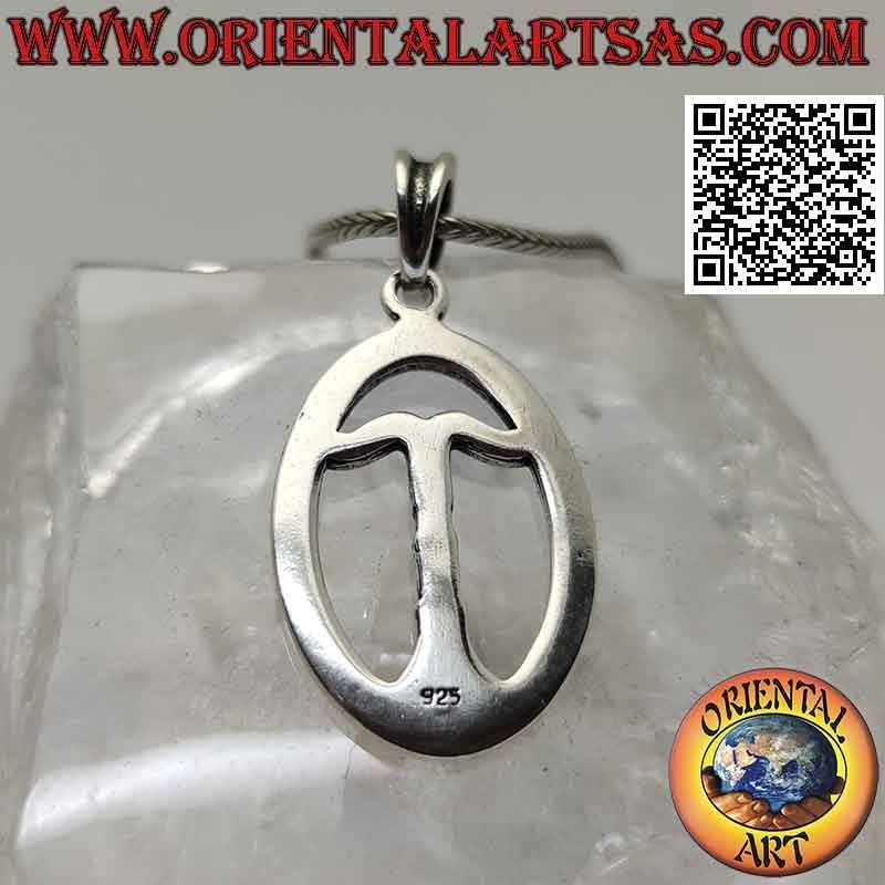 Colgante de plata, Irminsul o árbol del mundo en el óvalo