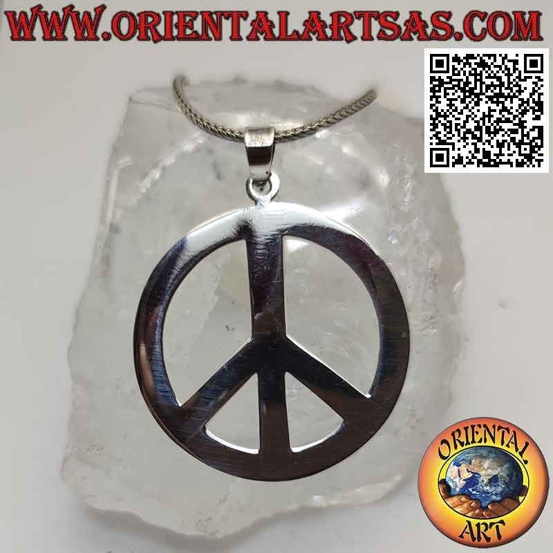 Silver pendant in the shape of a peace symbol (Ø 40 mm.)