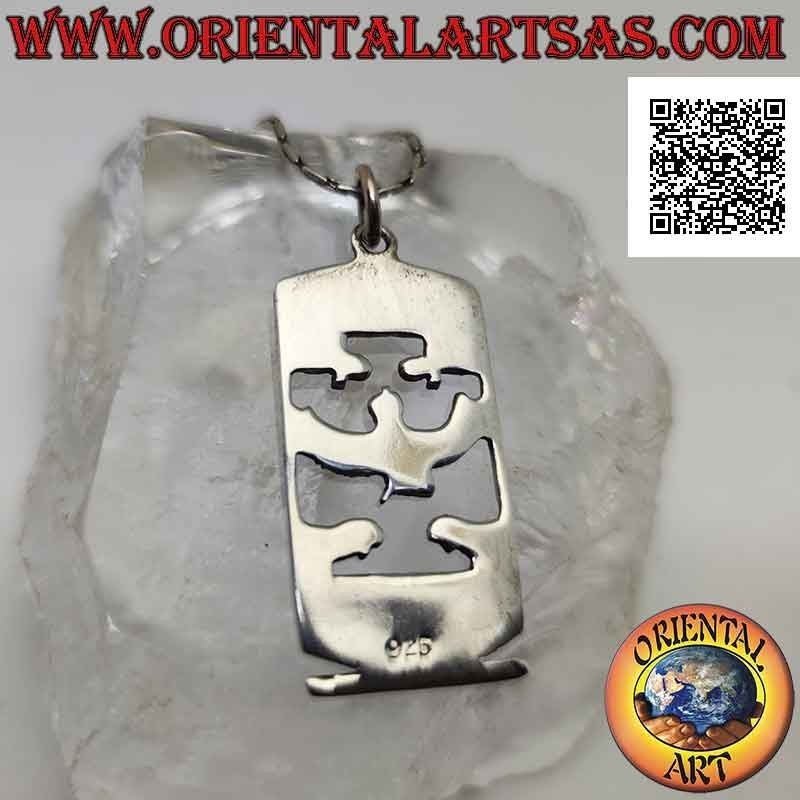 Pendentif en argent, plaque perforée avec Isis, croix ankh, oeil d'Horus et hiéroglyphes