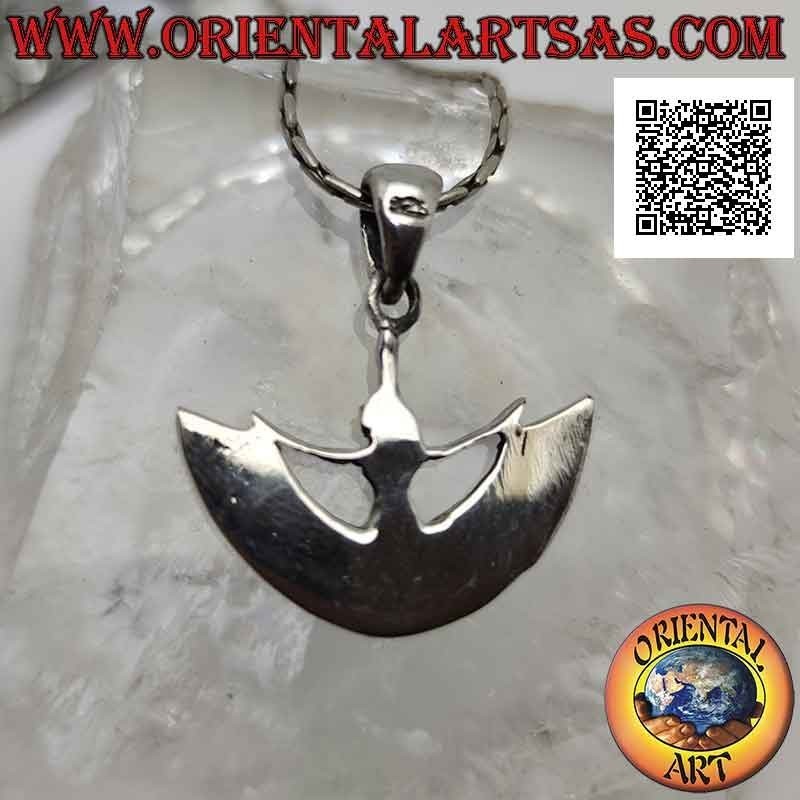 Colgante de plata, Isis (diosa de la maternidad, la fertilidad y la magia) de pie con las alas abiertas