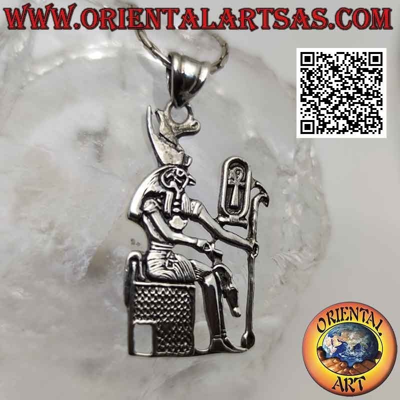Pendentif en argent, le dieu égyptien Horus assis sur le trône