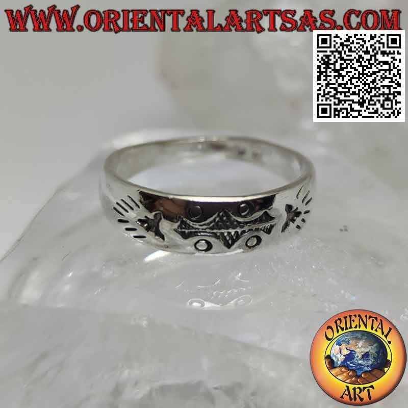 Bague en argent à bande croissante avec gravure abstraite frontale