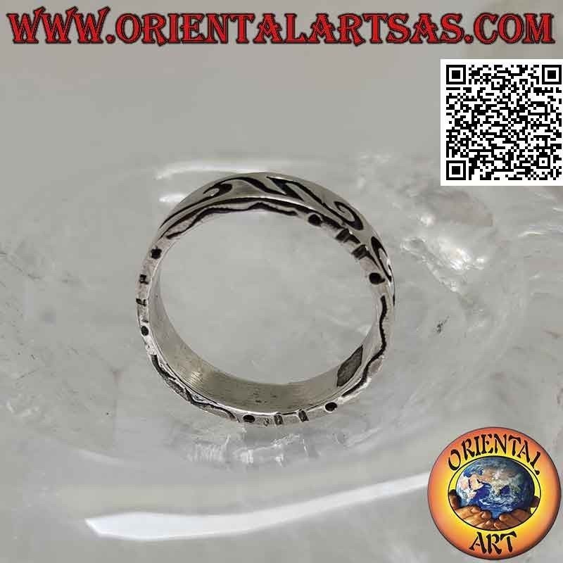 Silberner Bandring mit tiefer Maori-Gravur