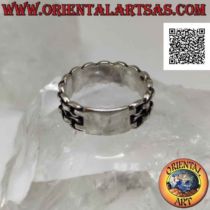Bague en argent avec bande travaillée, double rang de chaîne avec anneaux en relief