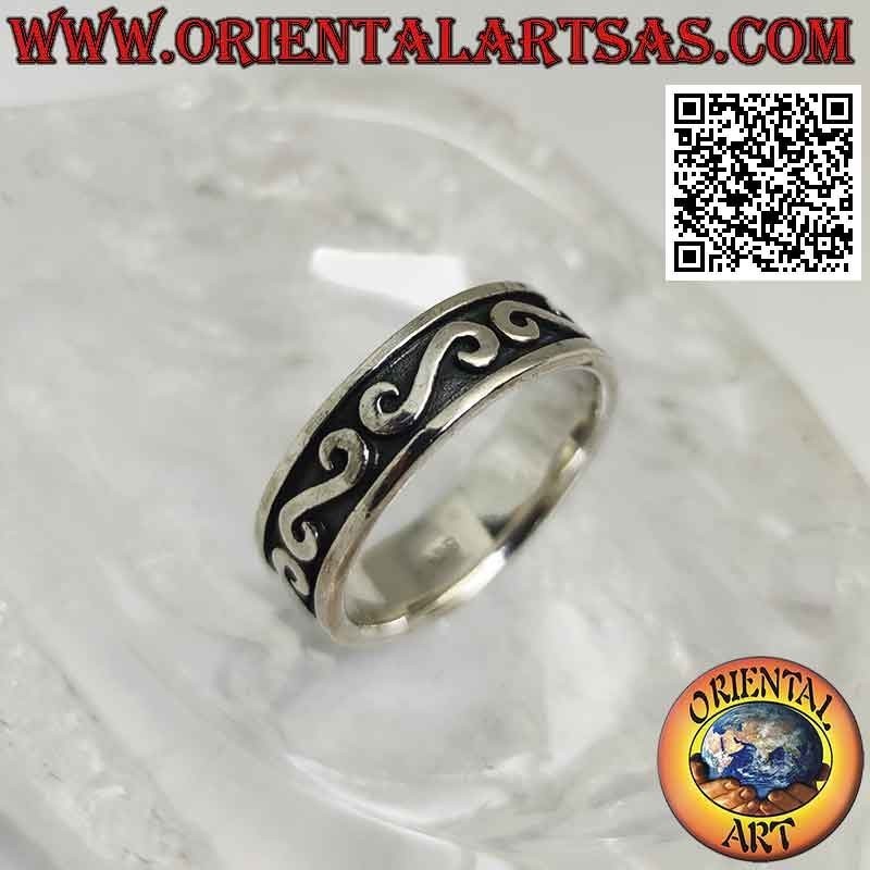 Bague en argent avec bande travaillée, "S" grec massif en bas-relief