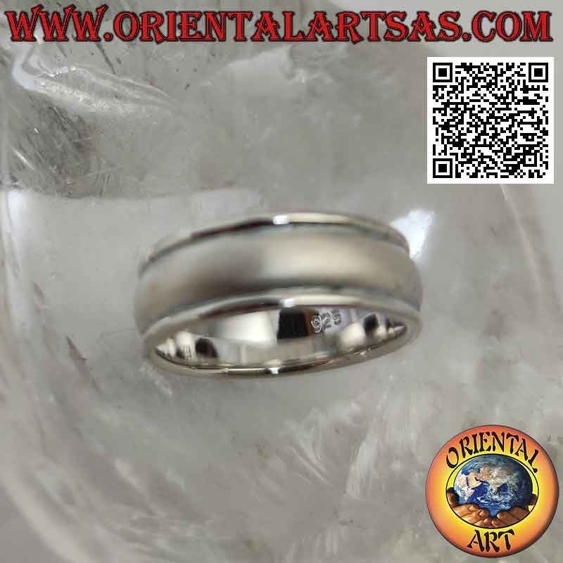 Silver ring with rounded band with satin central part
