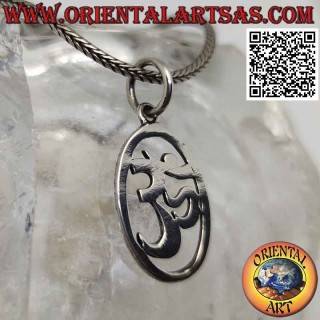 Ciondolo in argento, mantra induista ॐ om nell'ovale liscio e piatto