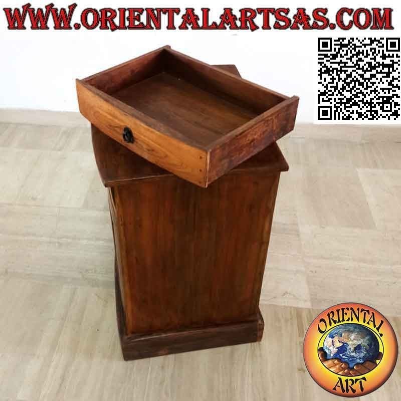 Table de chevet avec tiroir et porte à trois verres et deux étagères en bois de teck