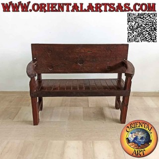 Panca massiccia a due posti con decoro floreale intagliato a mano in legno antico di teak (Birmania)