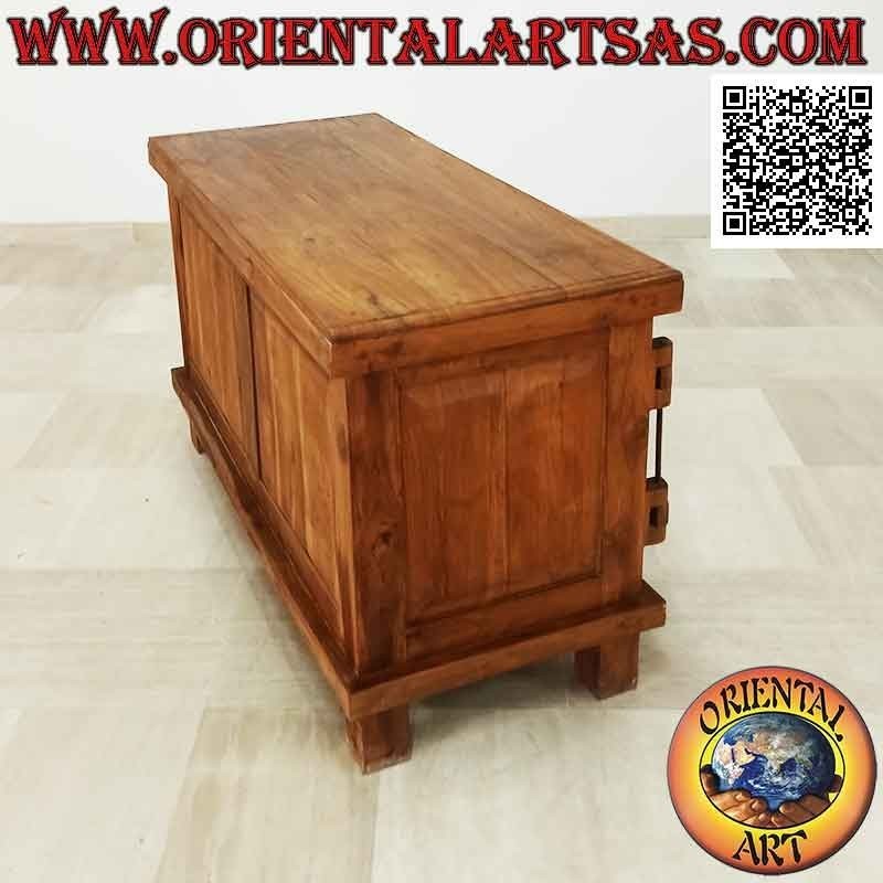 Buffet de dos puertas con puerta y cierre y bisagras en madera, en madera de teca