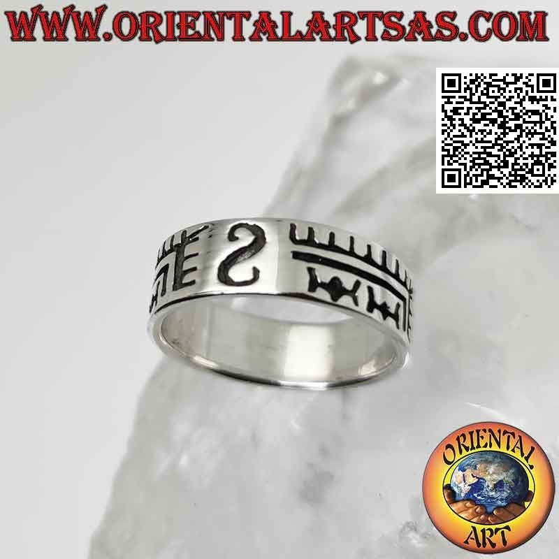 Silberring mit gearbeitetem Band, geometrischer Dekor eingraviert zwischen "S"