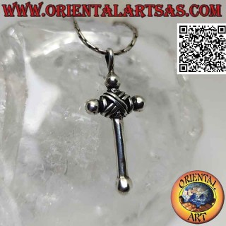 Colgante de plata, cruz latina bordeada atada en el centro