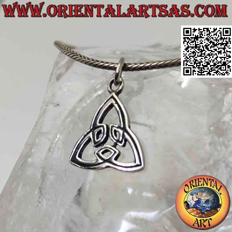 Pendentif en argent, Triquetra (noeud celtique) rayé