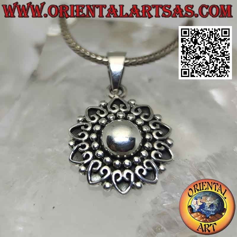 Colgante de plata, sol en la flor de la vida rodeado de corazoncitos