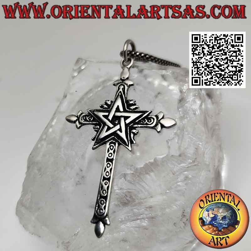 Colgante de plata, cruz de azucenas con pentáculo central