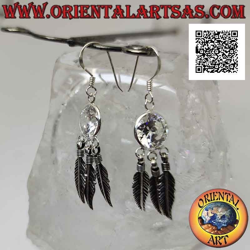 Pendientes de palanca de plata con circonita redonda facetada blanca y tres plumas colgantes