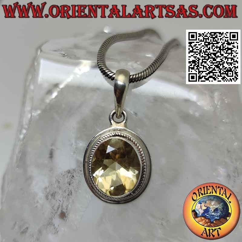Pendentif en argent avec topaze jaune ovale entourée de tissage et bord lisse