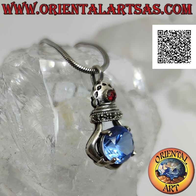 Colgante de plata con topacio azul horizontal engastado y corona de marcasita y granate