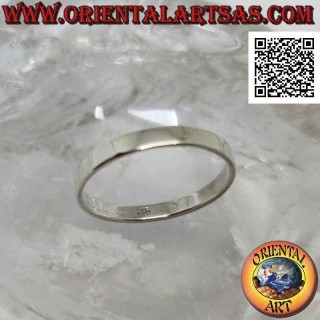 Anello in argento a fascia liscia piatta larga 3 mm.