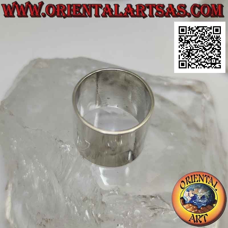 Anello in argento a fascia liscia piatta (18 mm.)