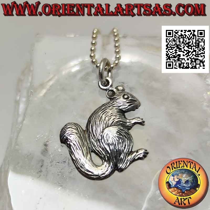 Pendentif en argent en forme d'écureuil