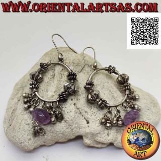 Boucles d'oreilles en argent, cercle travaillé 28 mm avec améthyste en forme de donut et boules suspendues