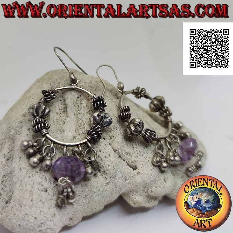 Boucles d'oreilles en argent, cercle travaillé 28 mm avec améthyste en forme de donut et boules suspendues