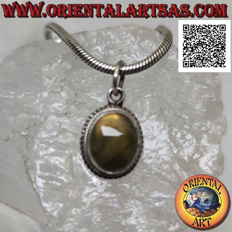 Silver pendant with oval cabochon labradorite surrounded by weaving and smooth band