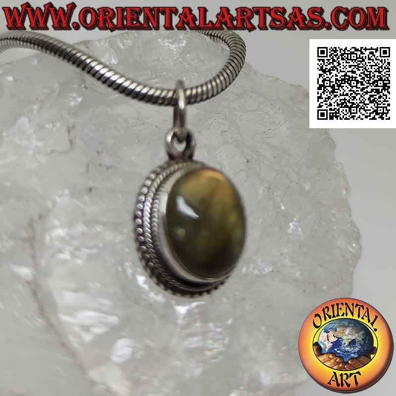 Pendentif en argent avec cabochon ovale labradorite entouré de tissage et bande lisse