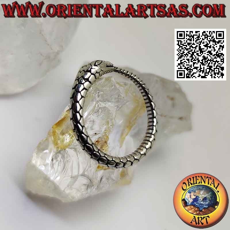 Silver ring, engraved three-dimensional Ouroboros snake