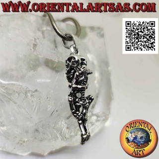 Pendentif en argent, paire de squelettes ayant des relations sexuelles