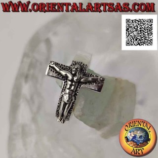 Silver ring with flat smooth band (4 mm.) With embossed crucifix