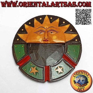 Runder flacher Aschenbecher mit bemaltem Dekor "Sonne und Mond" aus Balsaholz (groß)