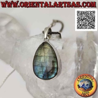 Ciondolo in argento con grande labradorite a goccia cabochon su montatura liscia