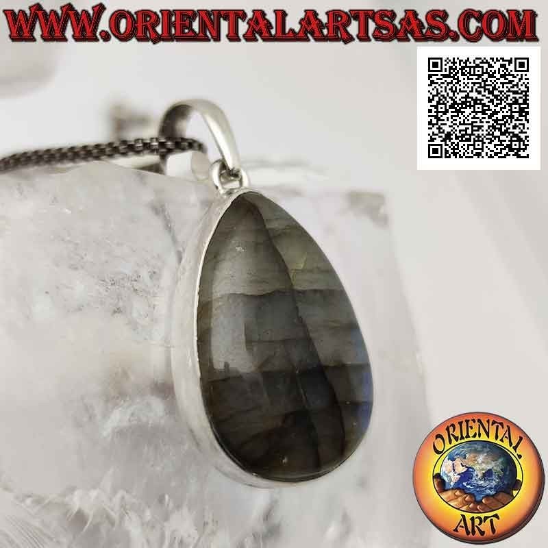 Ciondolo in argento con grande labradorite a goccia cabochon su montatura liscia