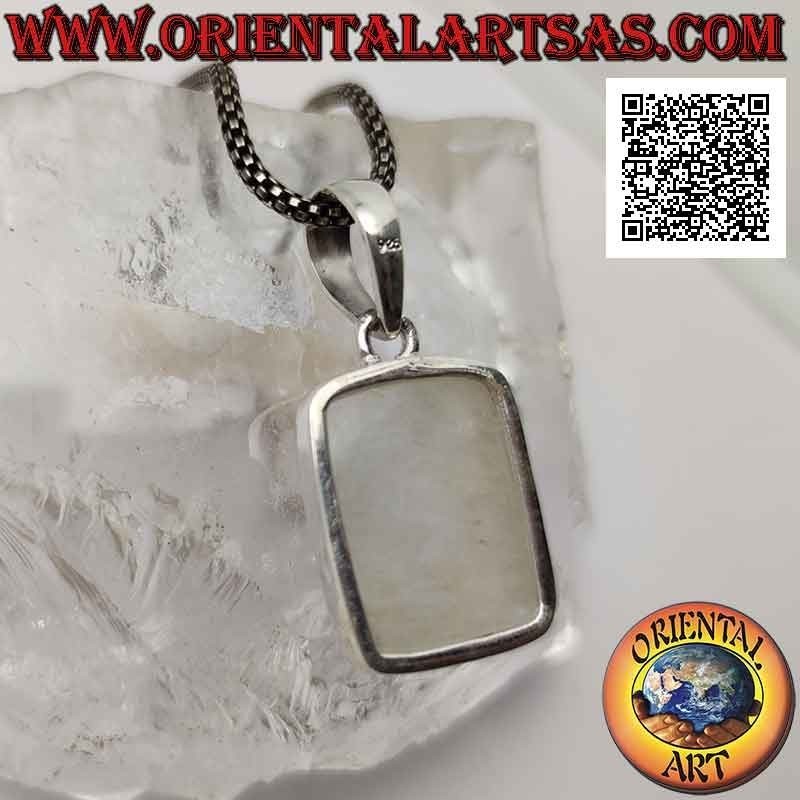 Colgante de plata con piedra lunar arcoíris cabujón biselado rectangular en engaste liso