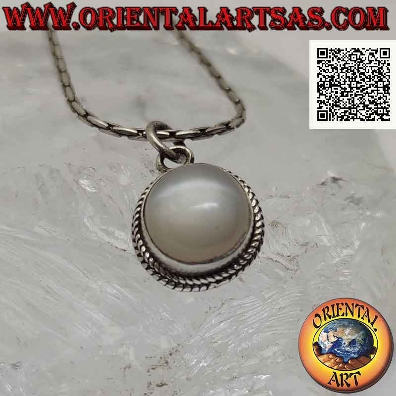 Silver pendant with round cabochon moonstone surrounded by weaving