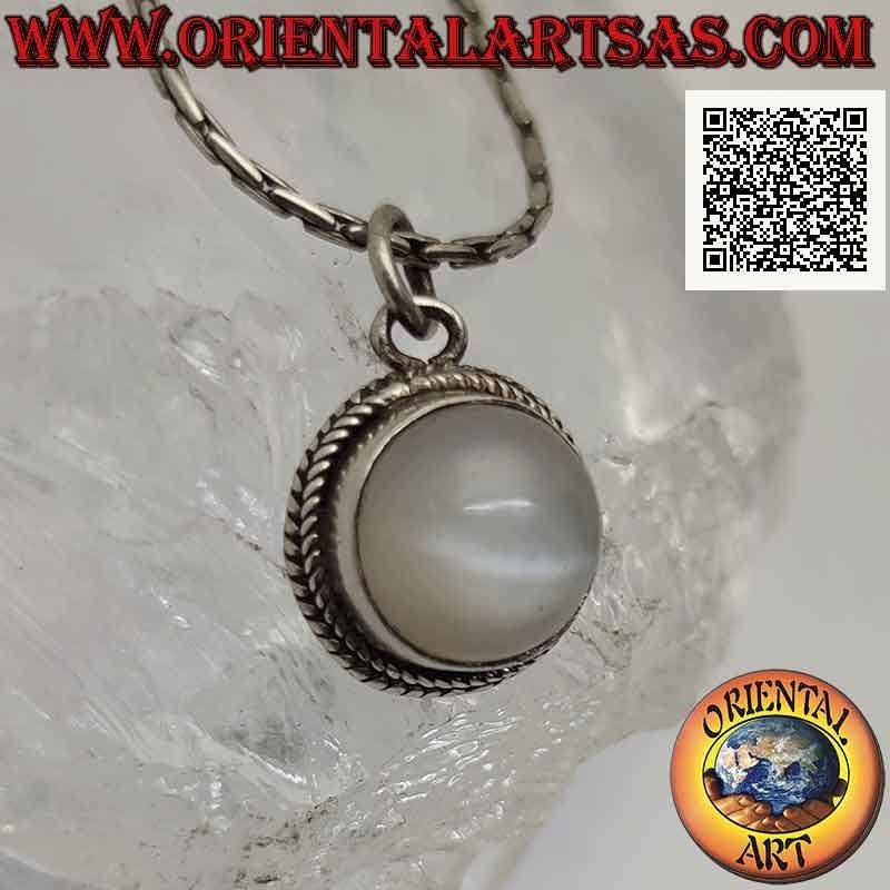 Silver pendant with round cabochon moonstone surrounded by weaving