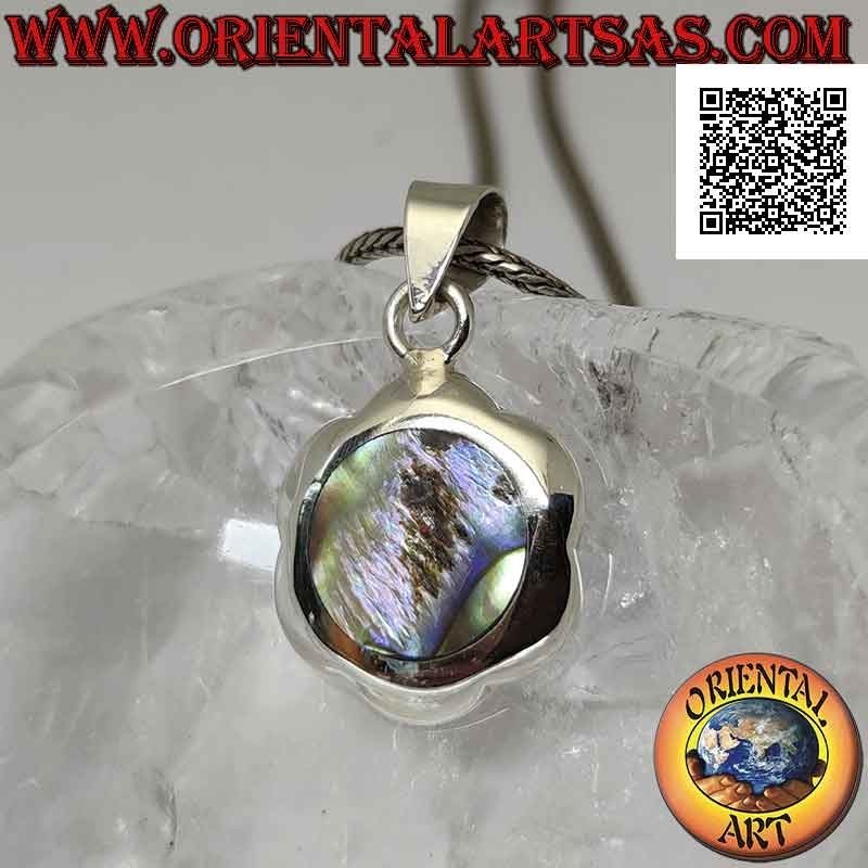 Silver pendant, round flower with central round abalone (paua shell) (A)