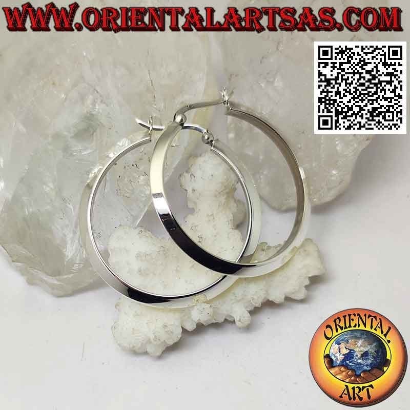 Orecchini in argento, cerchi lisci a sezione triangolare da 40 mm (leva)