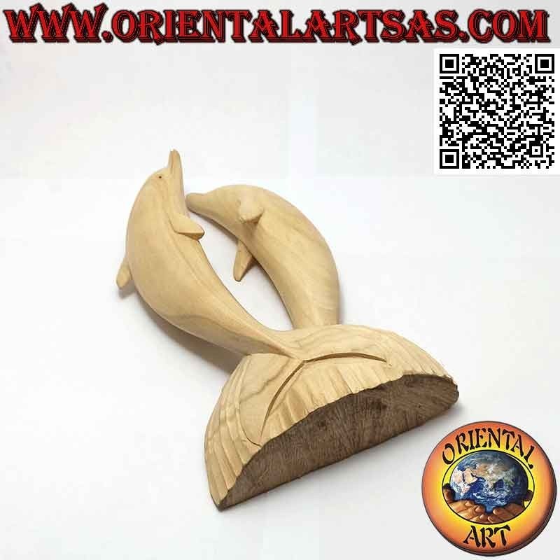 Scultura di una coppia di delfini danzanti in piedi sulla scogliera in legno di ibisco da 20 cm