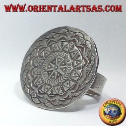Bague en argent, disque Karen sculpté à la main