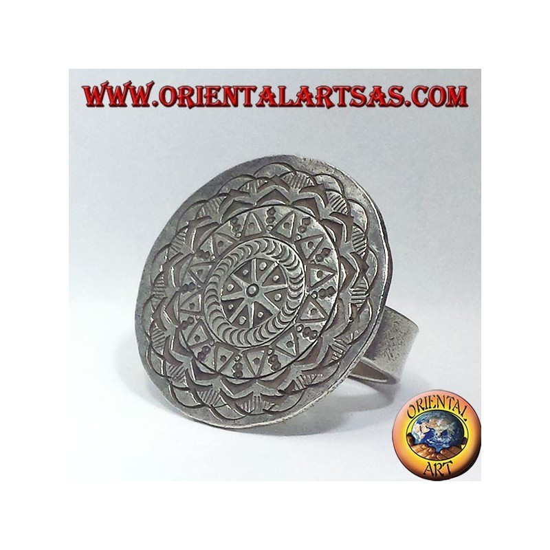silver ring, Karen disc carved by hand