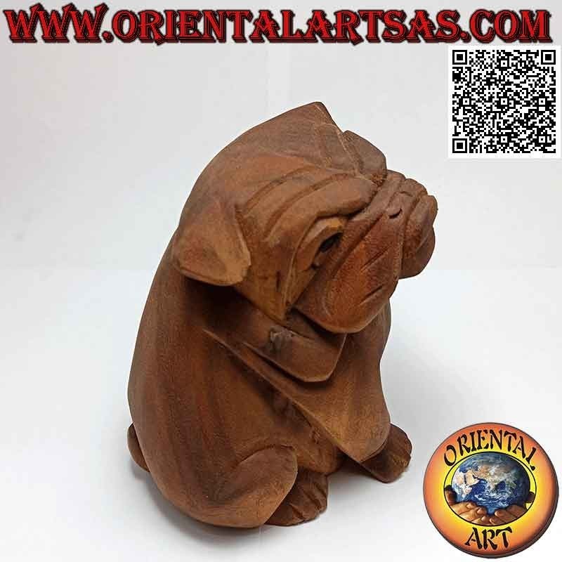 Scultura di un bulldog inglese seduto intagliato a mano da un unico blocco di suar da 16 cm